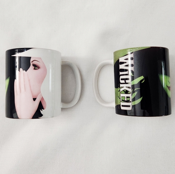 WICKED Broadway Musical Coffee Mug Tea Cup Ceramic 2013 2 set Collectible Elphab - Picture 4 of 7